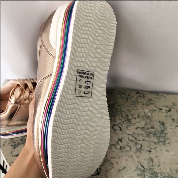 NWT Qupid Tampa Lace Up Rose Gold Sneakers Size 6 - Picture 4 of 7